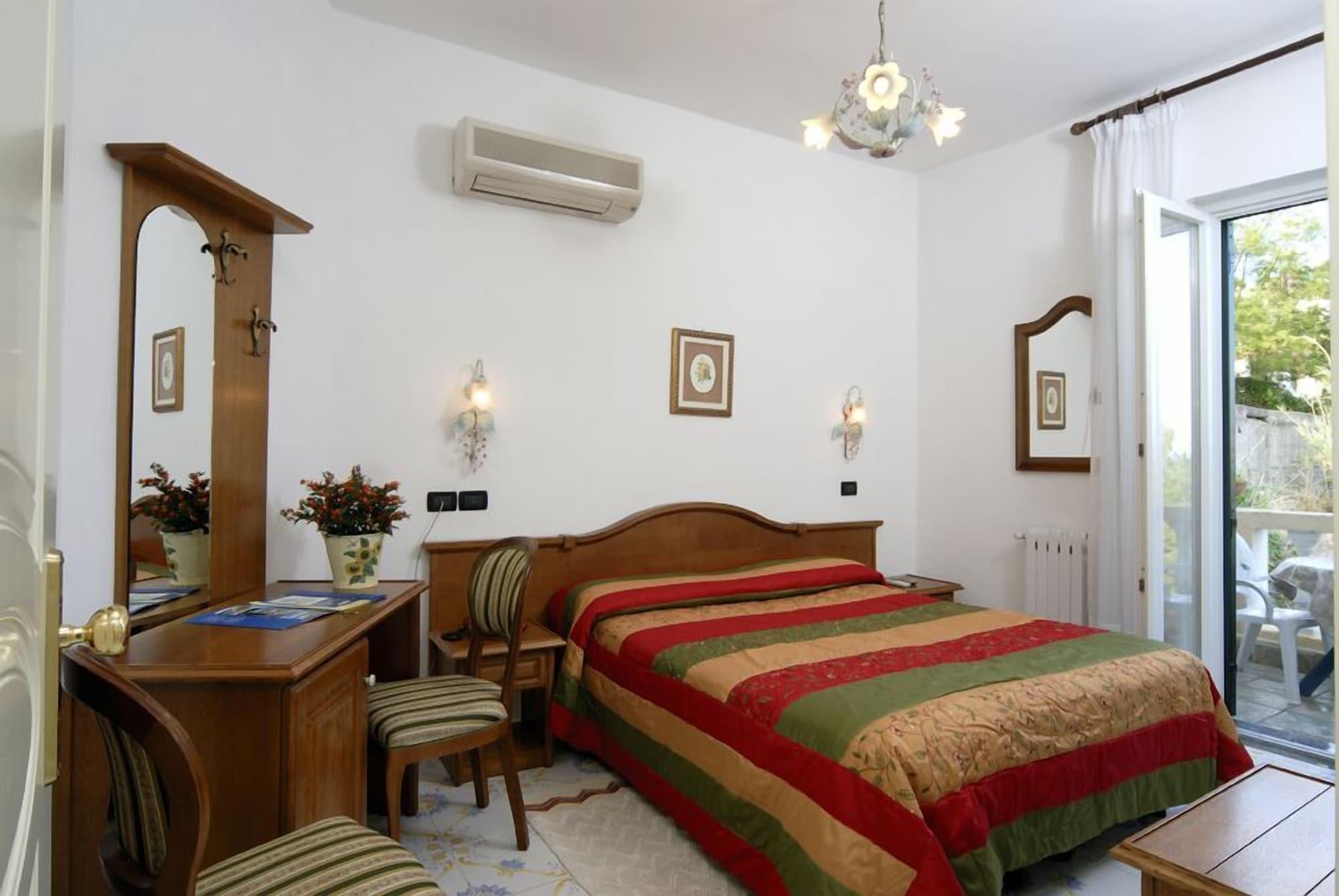 Hotel Giardino Delle Ninfe E La Fenice Ischia Buitenkant foto